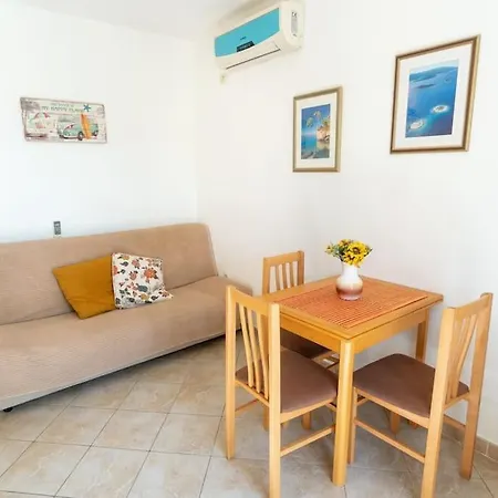 Cozy 1 Bedroom Apt/terrace/garden * Bol